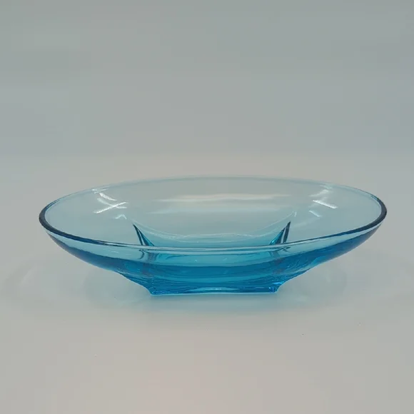 Vintage Hazel Atlas Glass Bowl or Dish Capri Blue Colonial Oval 8" x 5 1/8" - Picture 1 of 4